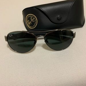 Ray ban aviator sunglasses